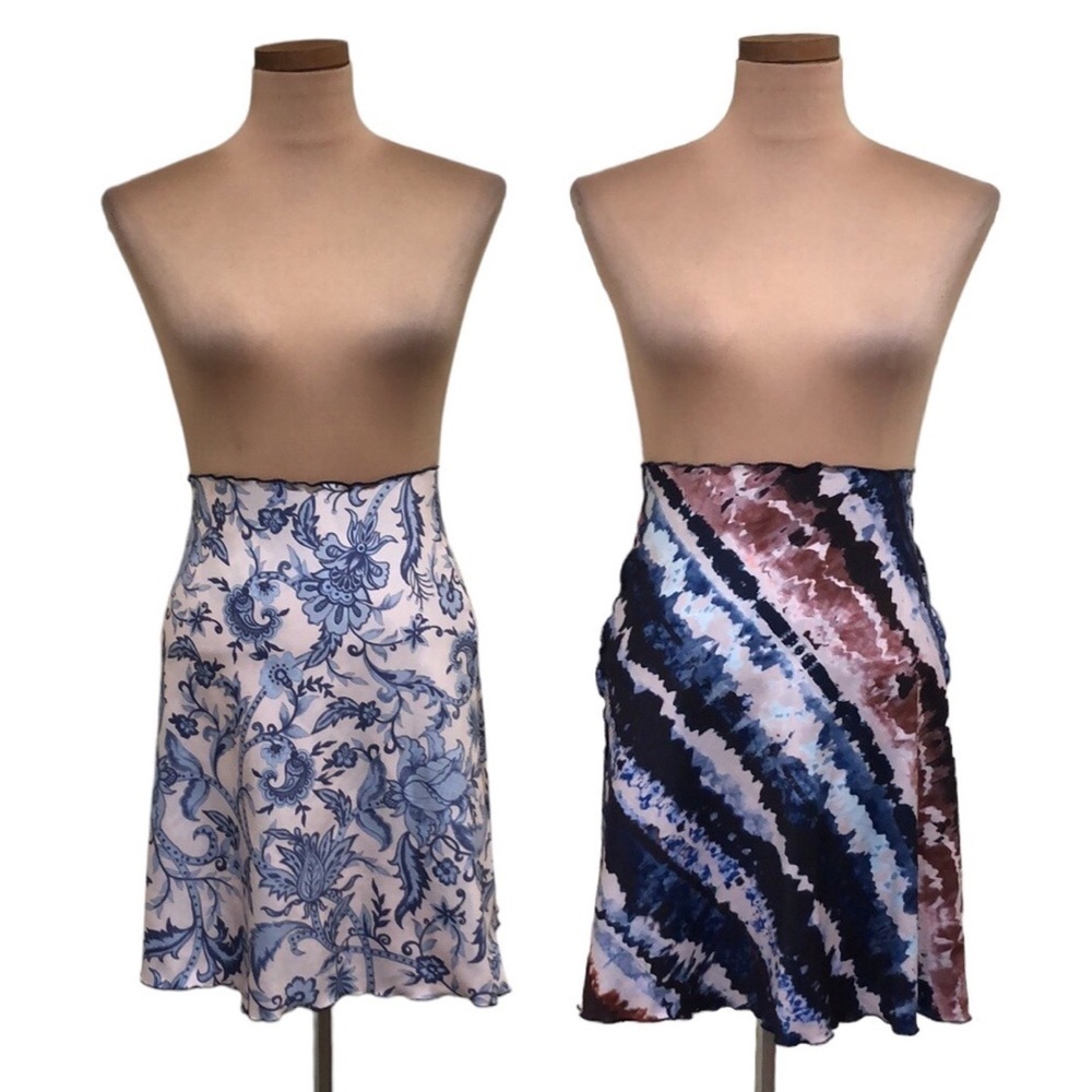 Vintage 90s Reversible Skirt Size Small 6 Pink Floral Blue Tie Dye Stripes